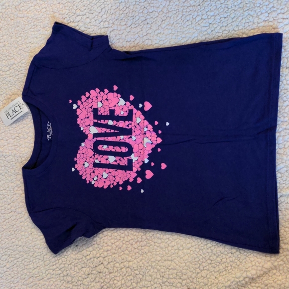 Purple shirt with pink design - small - Picture 1 of 1